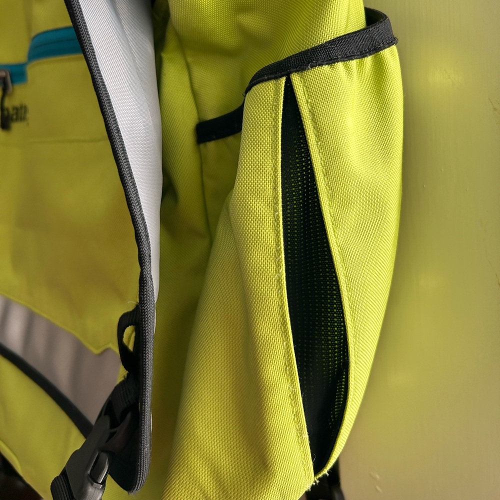 Patagonia Messenger Laptop Bag - Picture 2 of 7